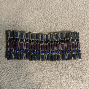 Vintage Blue and purple beaded bracelet‎ with a touch of glamour